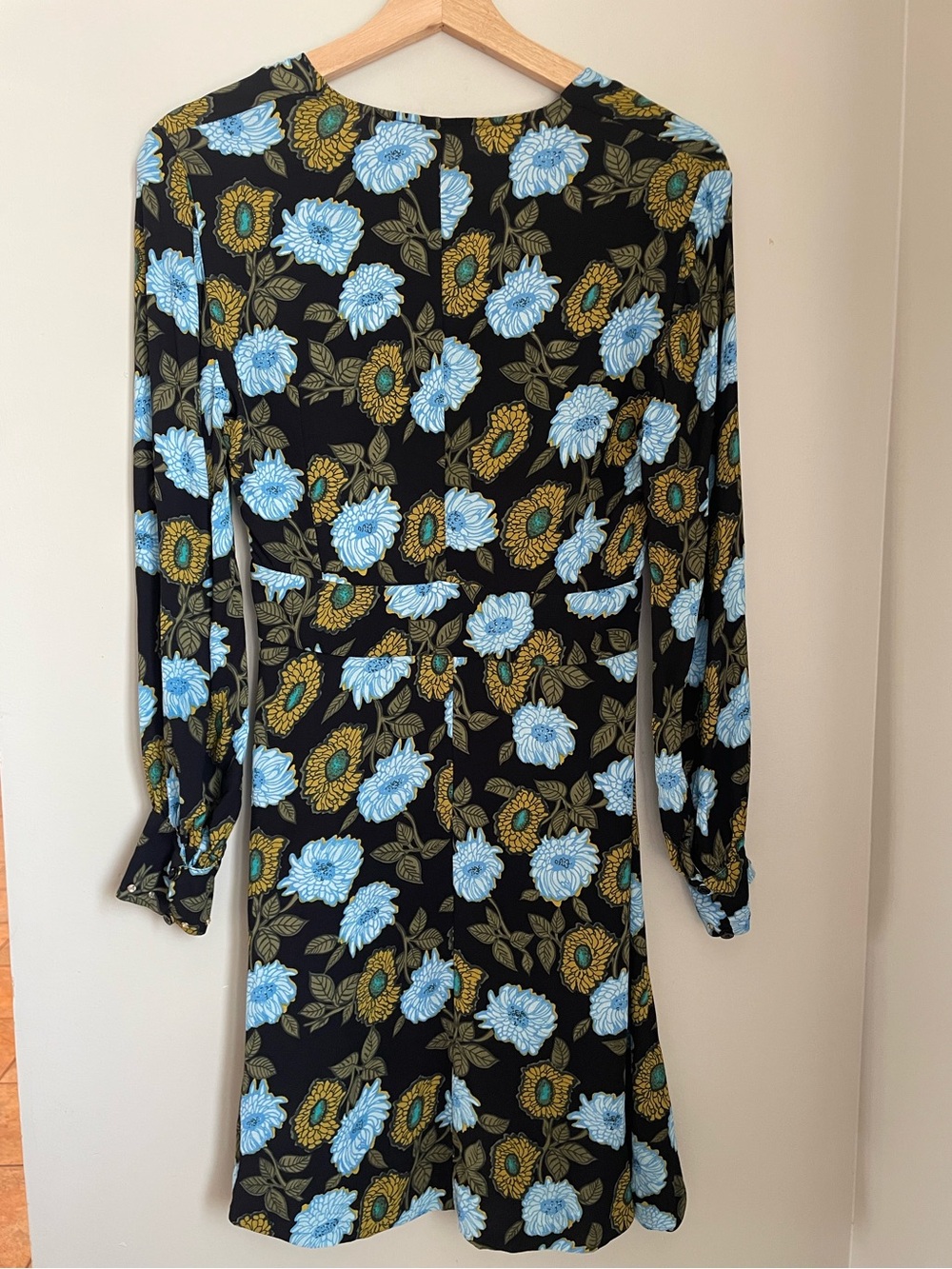 Sandro Fraternite Embellished Floral Mini Dress Size 36 Small Parisian Boho - Picture 5 of 15